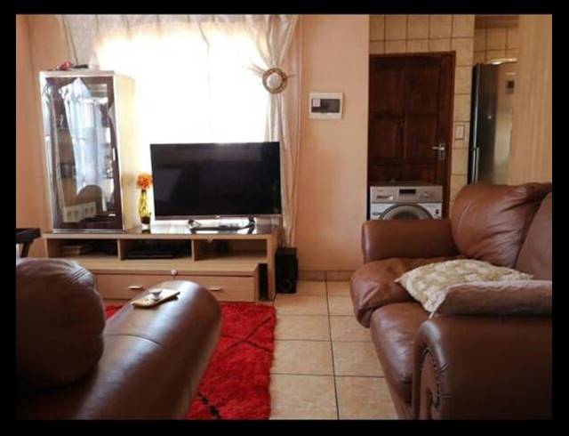2 BEDROOM HOUSE SOLD IN SOSHANGUVE XX